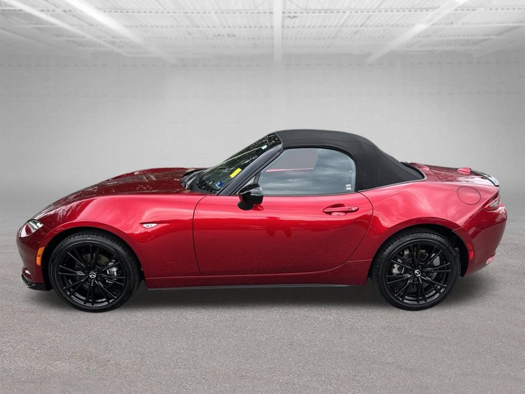 Used 2025 MAZDA MX-5 Miata Club RWD image 2