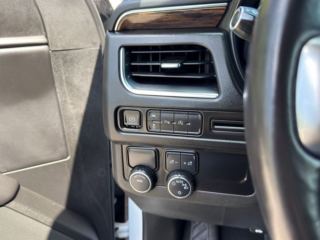 Used 2023 Chevrolet Suburban Premier RWD image 22