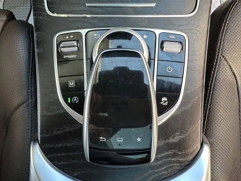 Used 2016 Mercedes-Benz GLC 300 image 39