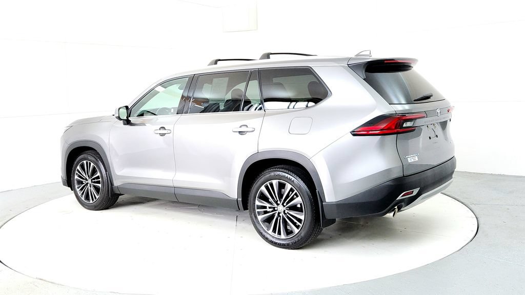 Certified 2025 Toyota Grand Highlander AWD Hybrid image 4