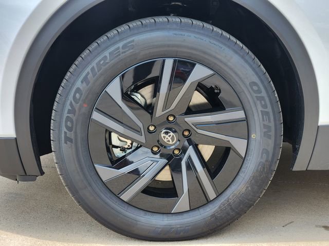 New 2026 Toyota C-HR AWD/4WD image 9