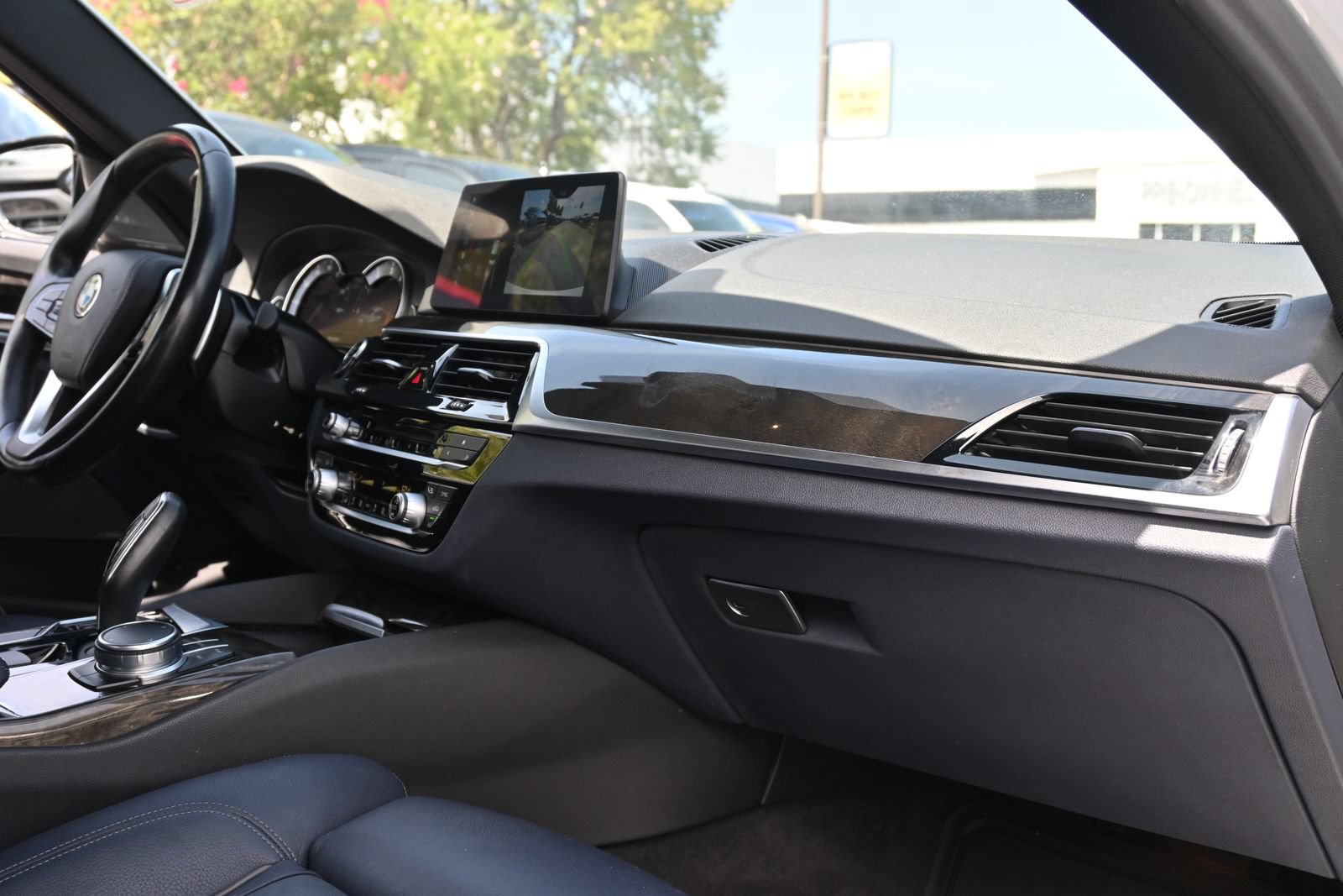 Used 2017 BMW 540i RWD image 24