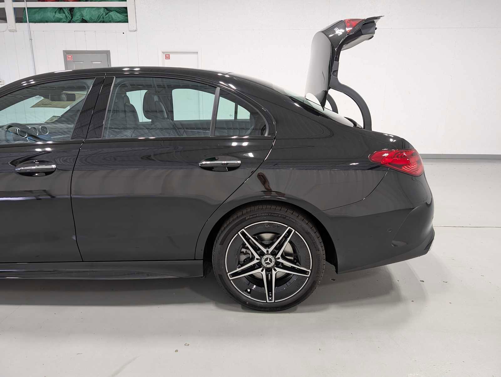 New 2025 Mercedes-Benz C 300 4MATIC Sedan image 9
