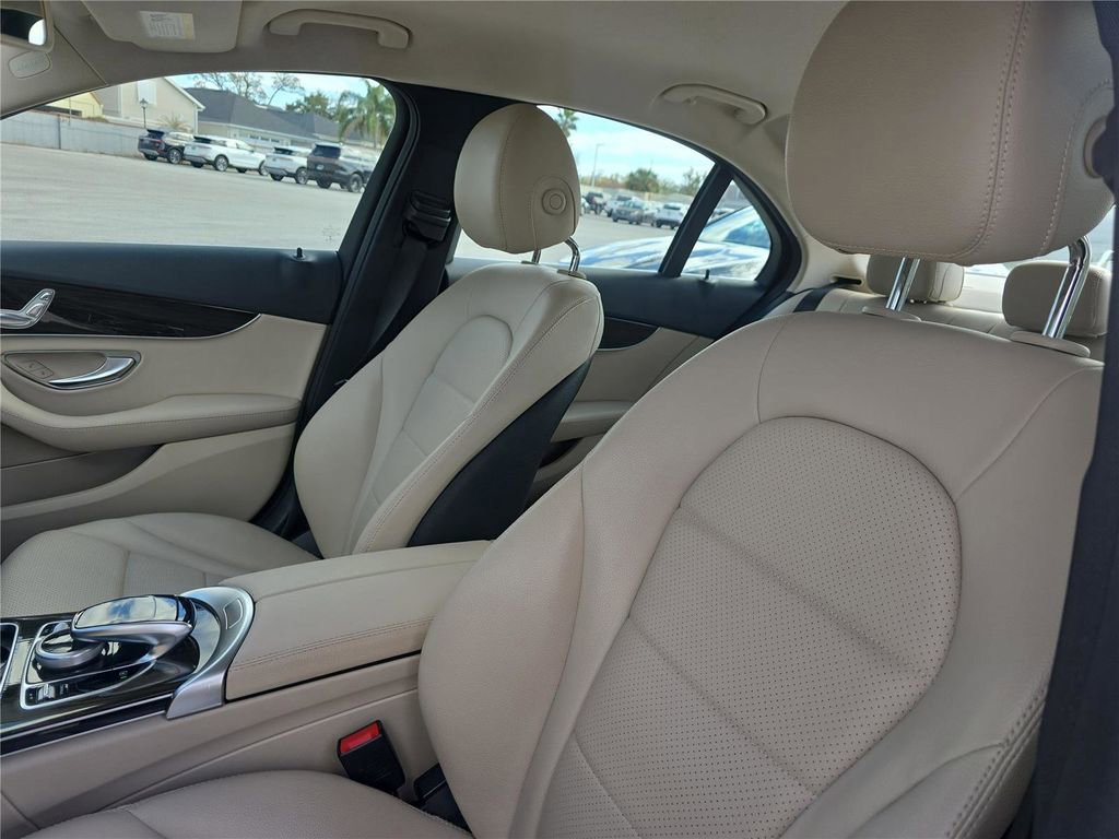 Used 2016 Mercedes-Benz C 300 Sedan image 16