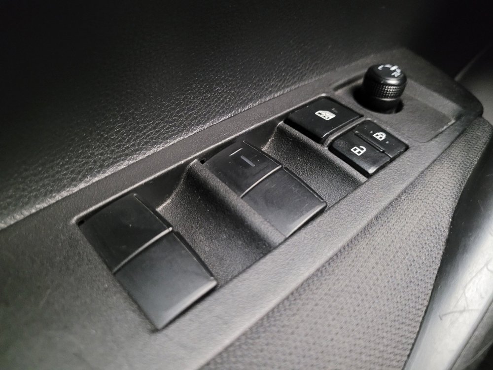 Used 2022 Toyota Corolla LE image 27