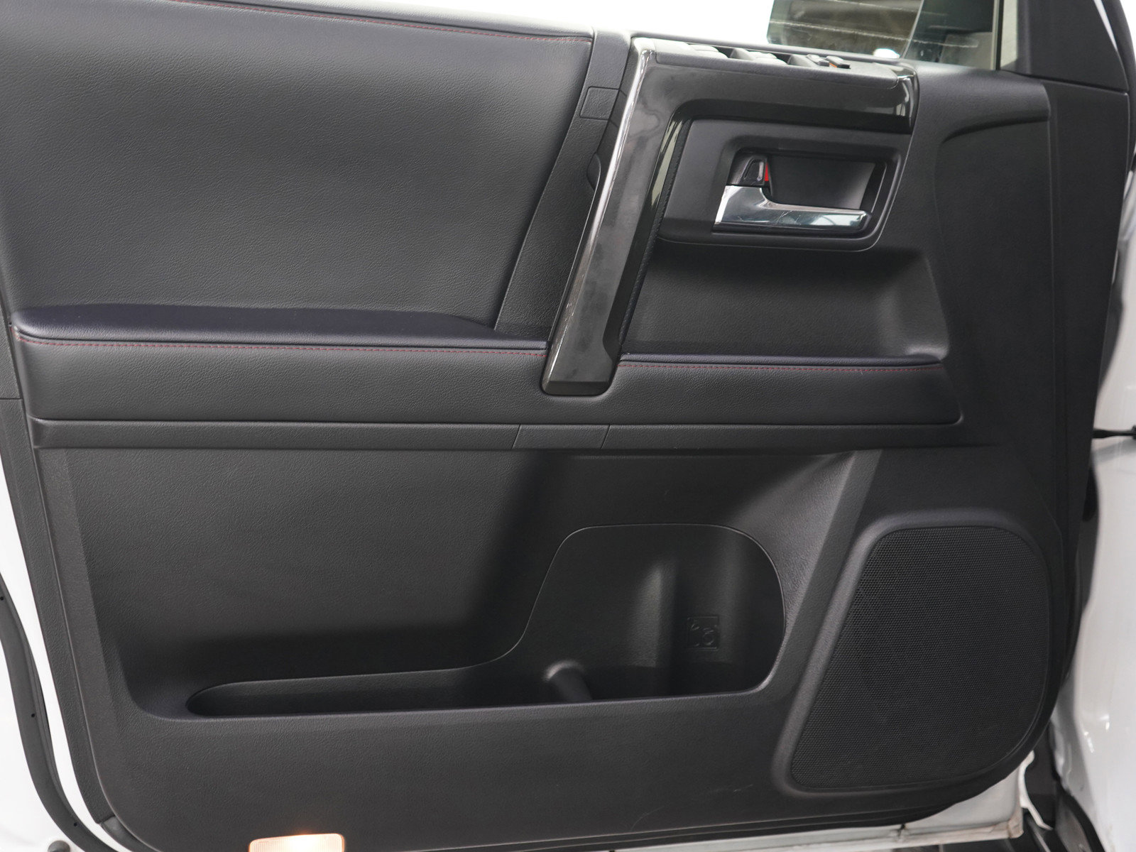Used 2024 Toyota 4Runner TRD Off-Road AWD/4WD image 18