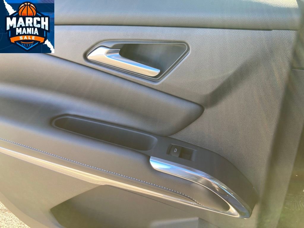 New 2026 Chevrolet Traverse LT image 25