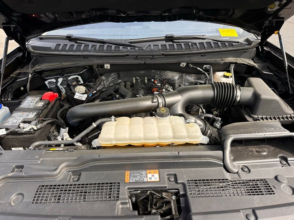 Used 2025 Ford Expedition Active image 37