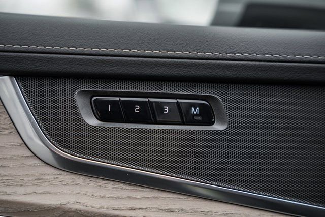 New 2026 Volvo XC90 B6 Plus w/ Protection Package Premier image 37