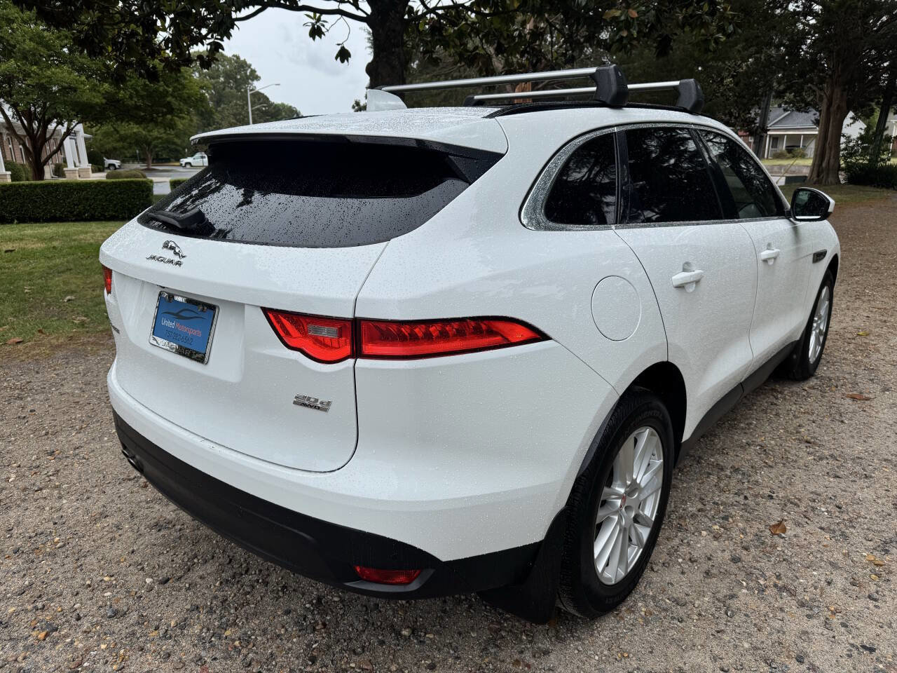 Used 2017 Jaguar F-PACE Prestige AWD/4WD image 8