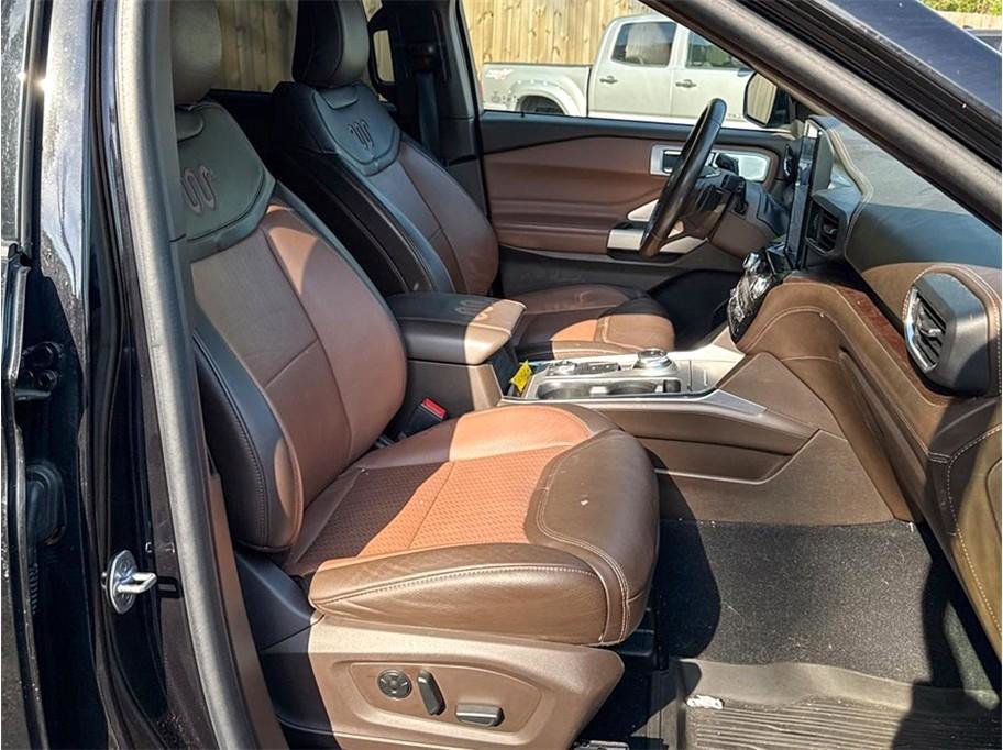 Used 2021 Ford Explorer King Ranch w/ Premium Technology Package AWD/4WD image 22