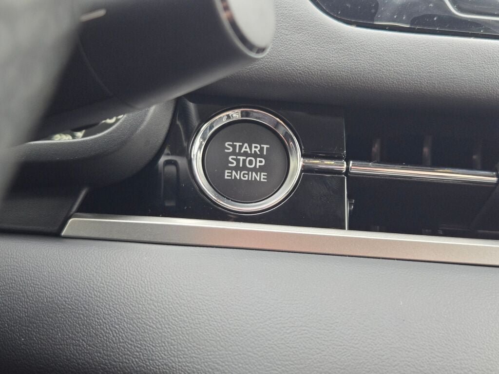 New 2026 Mitsubishi Outlander ES AWD/4WD image 19