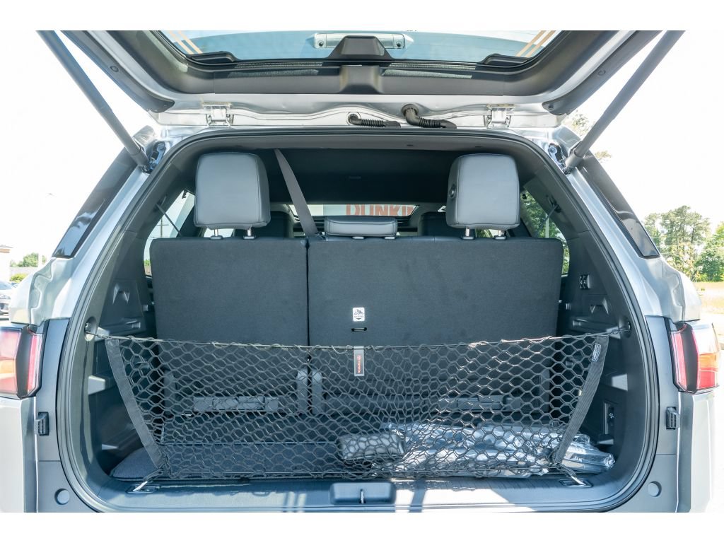 New 2026 Toyota Sequoia Platinum AWD/4WD image 17