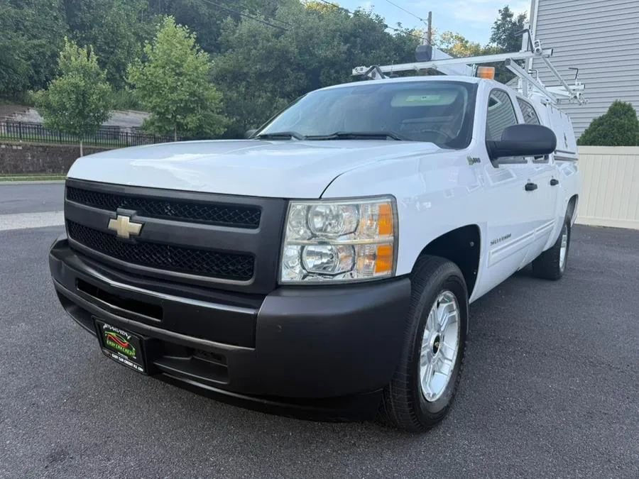 Used 2011 Chevrolet Silverado 1500 2WD Crew Cab Hybrid image 2
