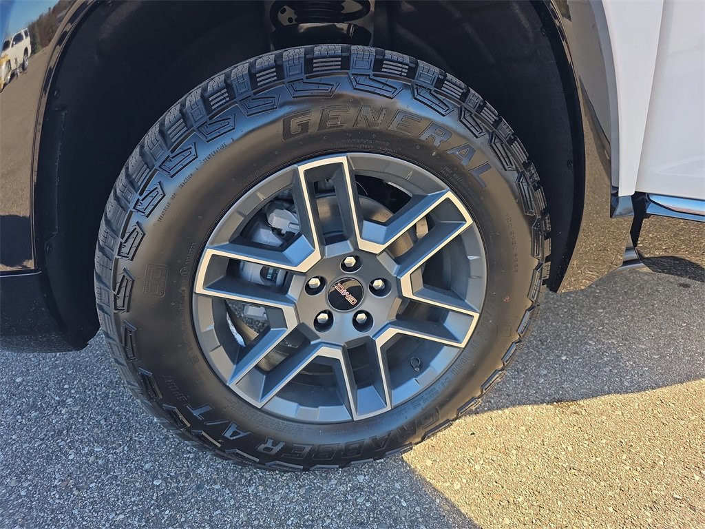 New 2026 GMC Terrain AT4 w/ Convenience Package III image 36