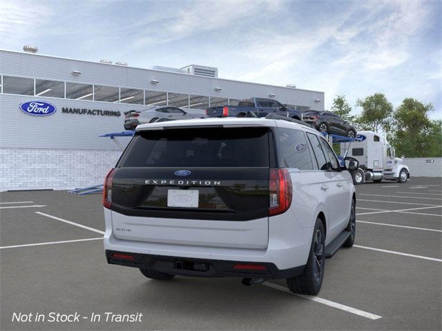 New 2026 Ford Expedition Active image 8
