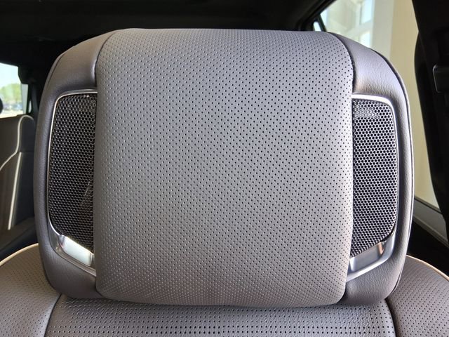 New 2025 Cadillac Escalade Premium Luxury w/ LPO, Floor Liner Package image 21