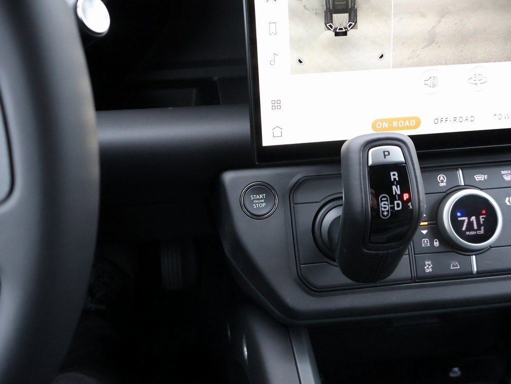 New 2026 Land Rover Defender 110 S image 28