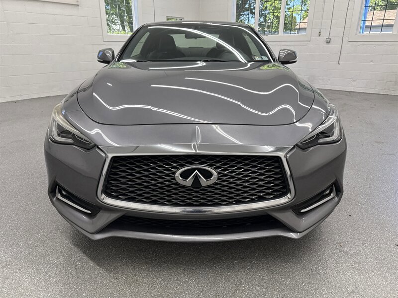 Used 2017 INFINITI Q60 2.0t w/ Moonroof Package AWD/4WD image 2