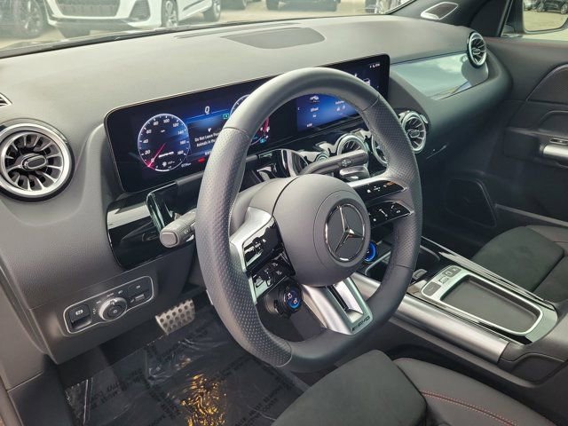 Used 2025 Mercedes-Benz GLA 35 AMG 4MATIC image 21