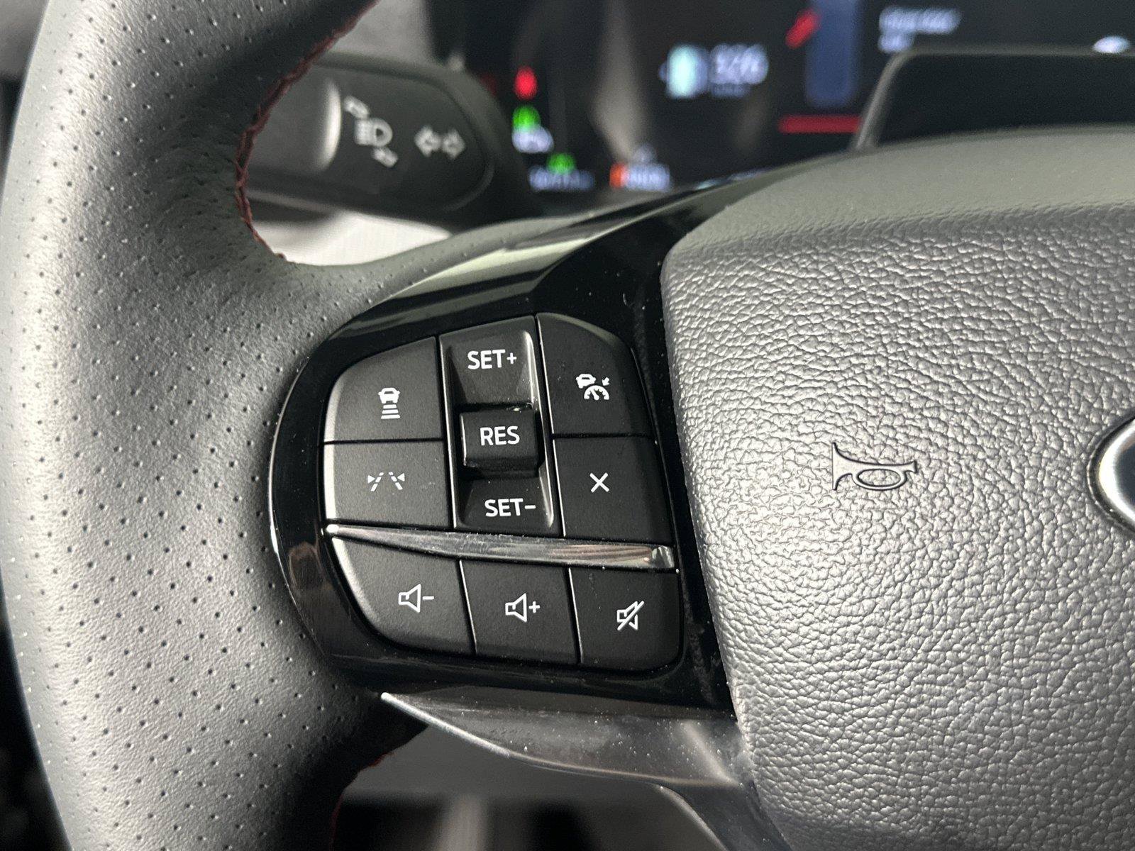 Used 2026 Ford Explorer ST-Line w/ Premium Package RWD image 30