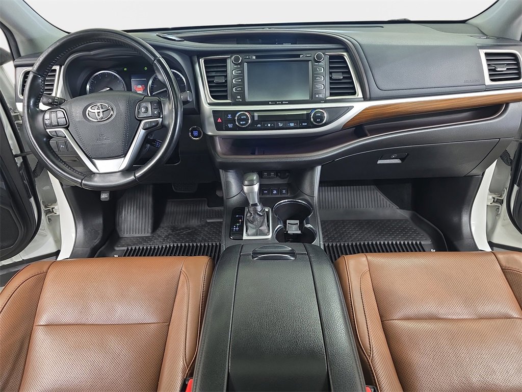Used 2019 Toyota Highlander Limited image 10