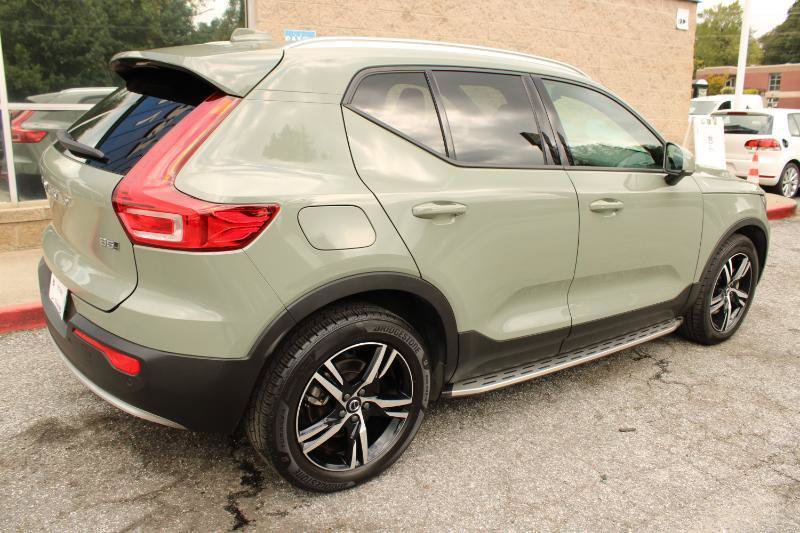 Used 2023 Volvo XC40 B5 Core AWD/4WD image 4