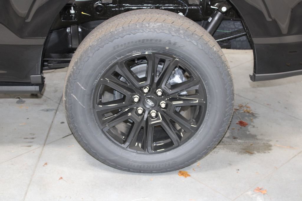 New 2025 Ford F150 Platinum w/ Equipment Group 702A High image 17