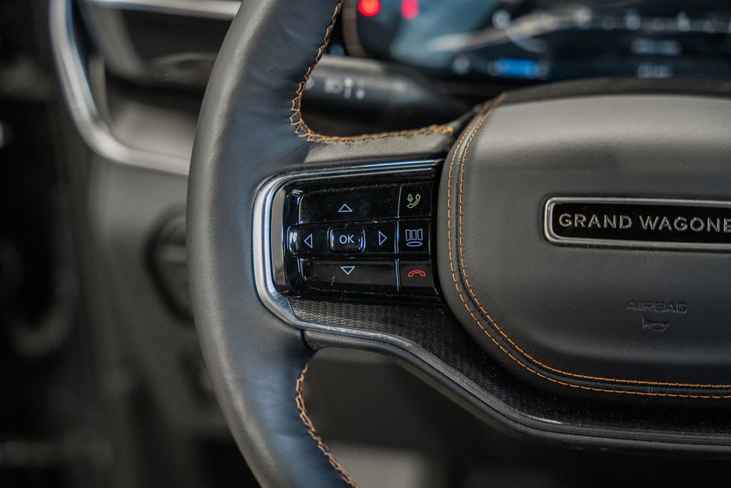 New 2024 Jeep Grand Wagoneer Series III w/ HD Trailer Tow Package image 33