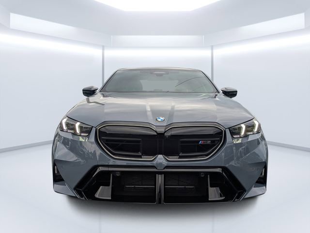 Used 2026 BMW M5 w/ Executive Package image 8