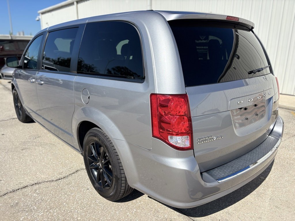 Used 2020 Dodge Grand Caravan GT image 3