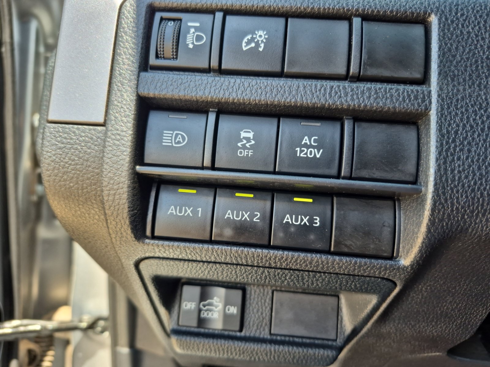 Certified 2026 Toyota Tacoma TRD Off-Road w/ TRD Off Road Upgrade Package AWD/4WD image 34