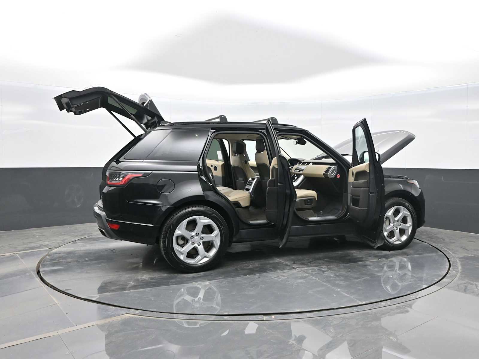 Used 2018 Land Rover Range Rover Sport HSE image 29