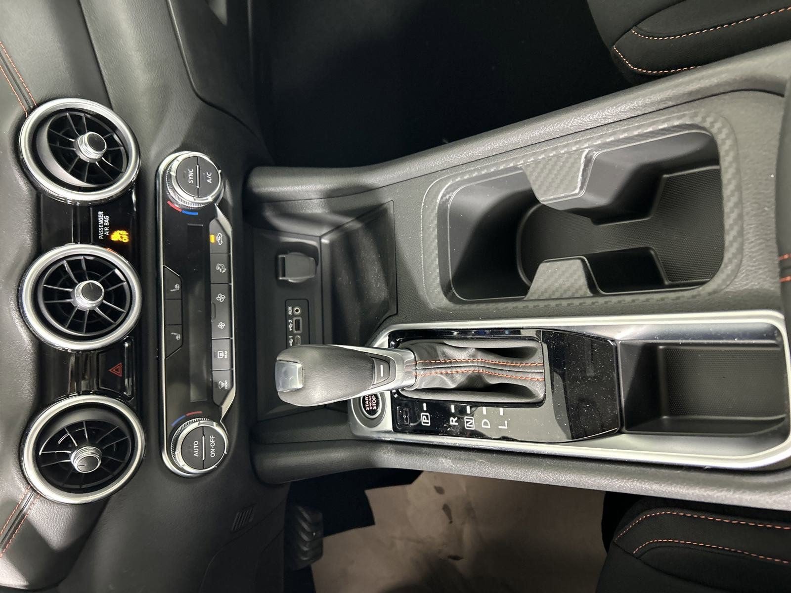 New 2025 Nissan Sentra SR FWD image 31
