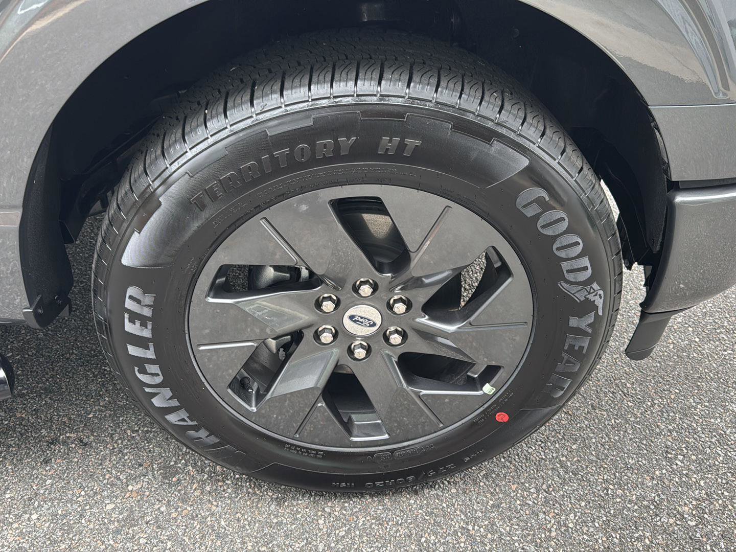 Certified 2025 Ford F150 STX w/ Equipment Group 200A image 32