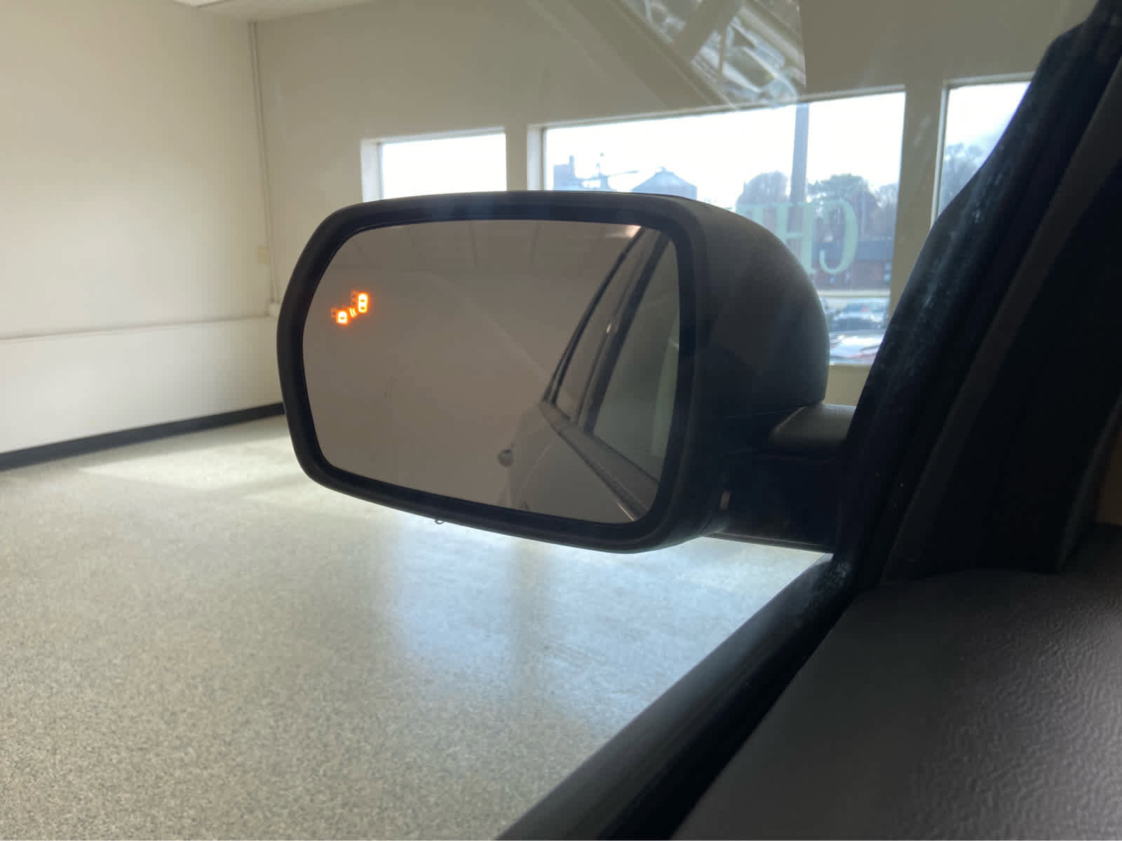 Used 2024 Ford Edge SE image 33