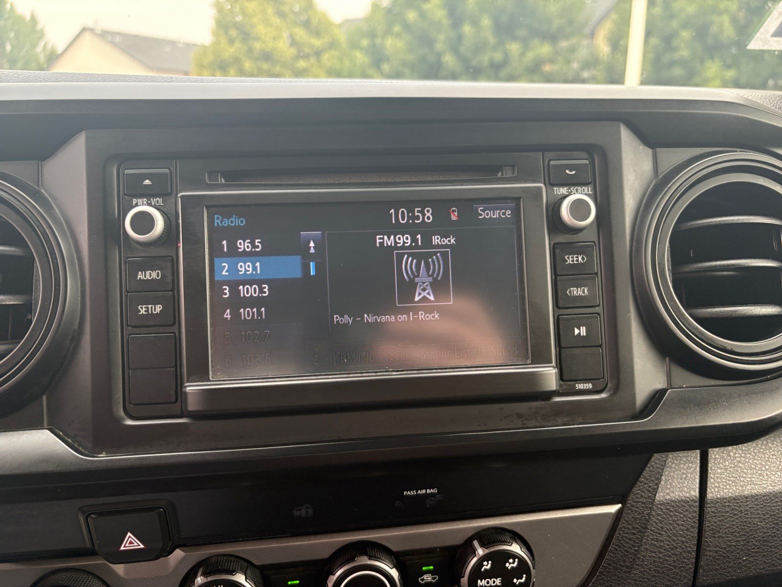 Used 2019 Toyota Tacoma SR AWD/4WD image 12