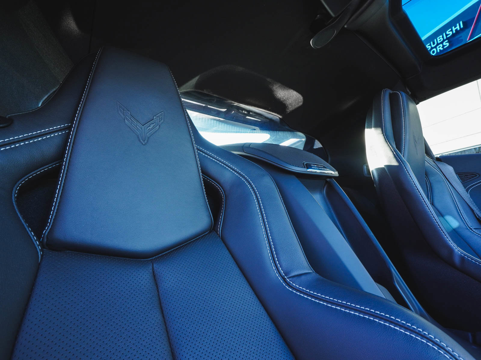 Used 2021 Chevrolet Corvette Stingray Coupe w/ Engine Appearance Package image 31