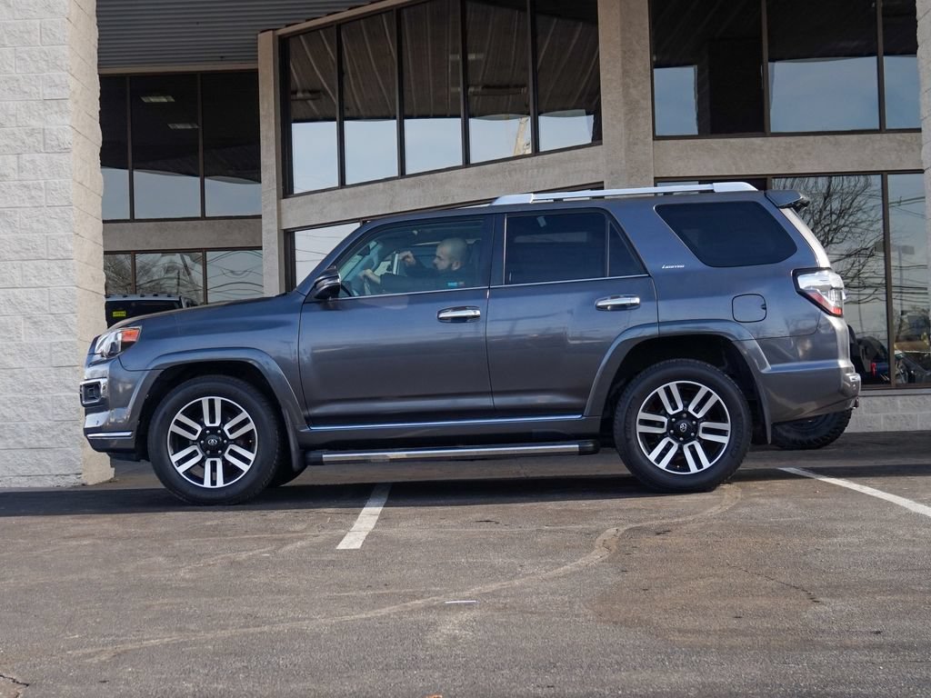 Used 2018 Toyota 4Runner Limited AWD/4WD image 5