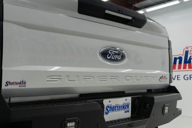 Used 2019 Ford F250 Lariat w/ Lariat Ultimate Package image 11