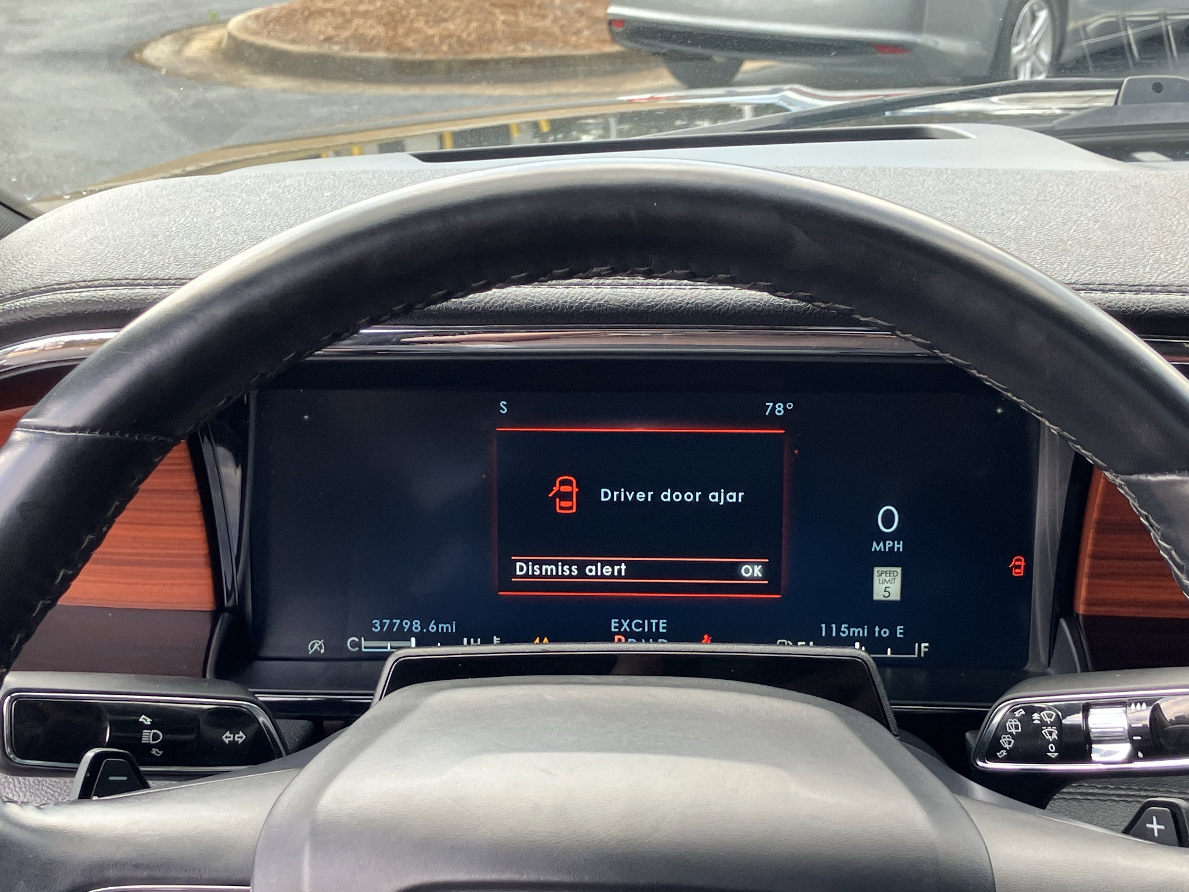 Used 2024 Lincoln Navigator Reserve image 23