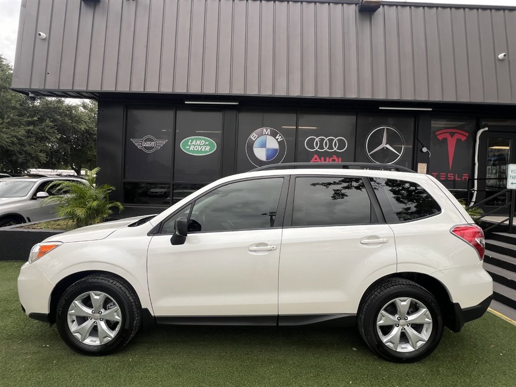 Used 2015 Subaru Forester 2.5i w/ Alloy Wheel Package AWD/4WD image 7