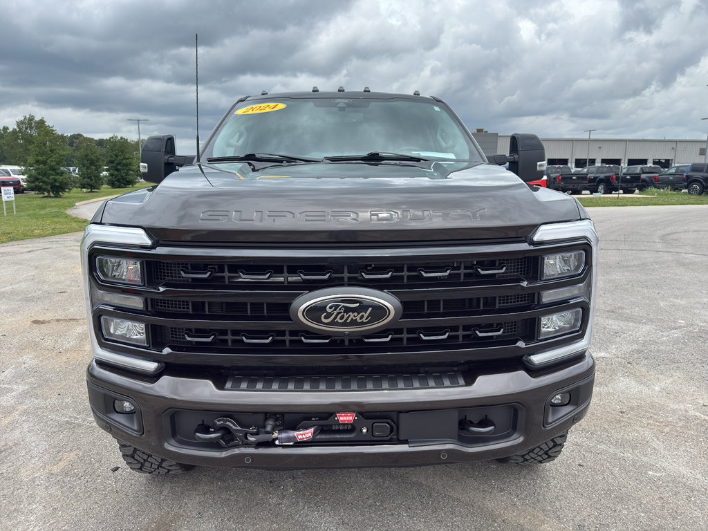 Used 2024 Ford F250 Lariat w/ Lariat Ultimate Package AWD/4WD image 2