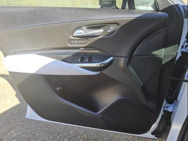 Used 2024 Cadillac XT4 Sport image 8