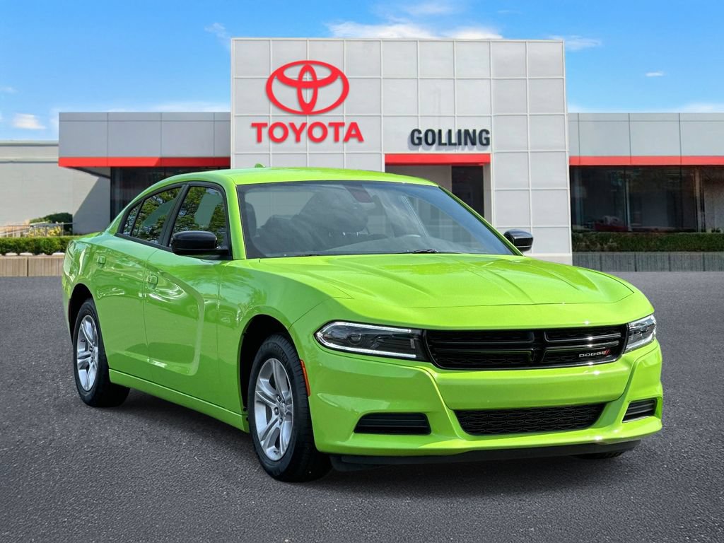 Used 2023 Dodge Charger SXT RWD image 7