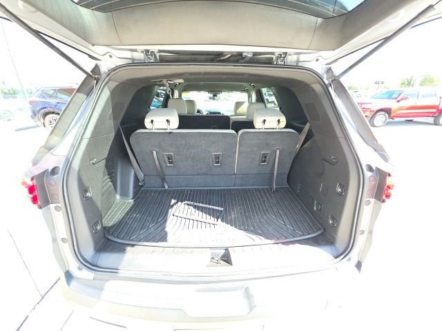 Used 2023 Chevrolet Traverse LS FWD image 27