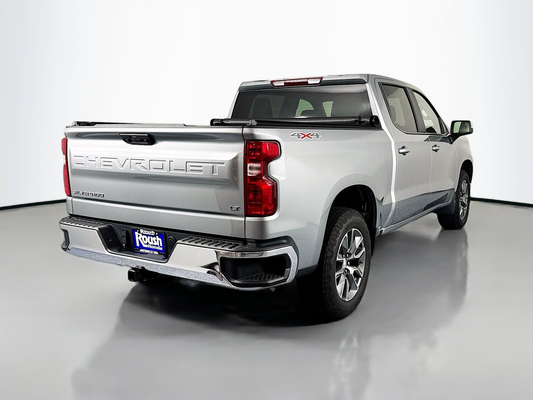 Used 2026 Chevrolet Silverado 1500 LT AWD/4WD image 5