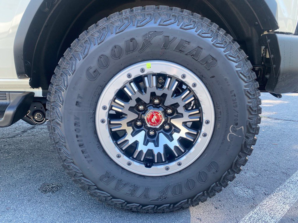New 2026 Ford Bronco Outer Banks w/ Sasquatch Package AWD/4WD image 11