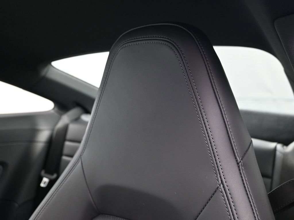 Certified 2025 Porsche 911 Carrera image 18