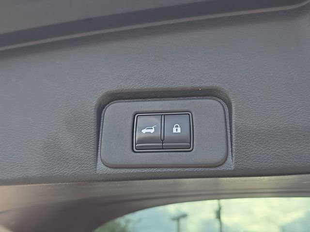 Certified 2022 Nissan Rogue Platinum w/ Head-Up Display Package image 13